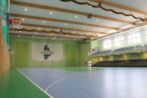 Powiatowa Hala Widowiskowo-Sportowa w Zespole Szkół w Biskupcu
