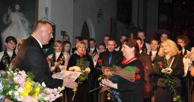 16 ch&oacute;r&oacute;w na Festiwalu Nowowiejskiego