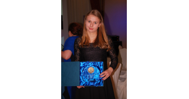 Żeglarka z Plusek z Pucharem Polski