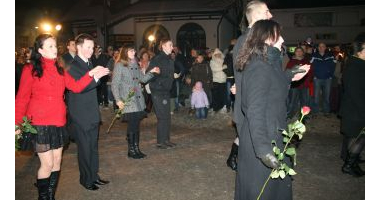 Poloneza czas zacząć...