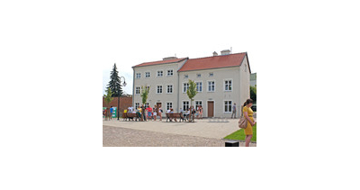 Następne kamieniczki ożyją