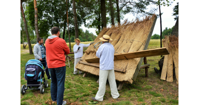 Tajemnice ciesiołki w skansenie w Olsztynku