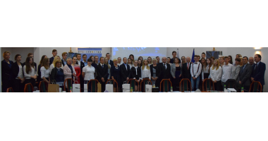 Stypendia dla zdolnej młodzieży z powiatu