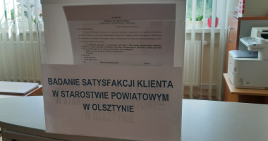 Badanie poziomu satysfakcji interesanta