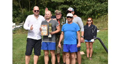 Błękitna wstęga jeziora Dadaj