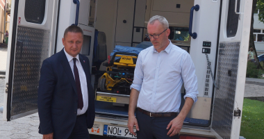 Kolejna karetka dla mieszkańc&oacute;w powiatu olsztyńskiego