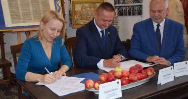 Barczewska Synagoga z milionem na rewaloryzację 