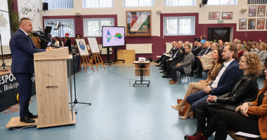 Smolajny z nowoczesną szkołą rolniczą 